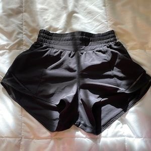 lululemon hr hotty hot shorts